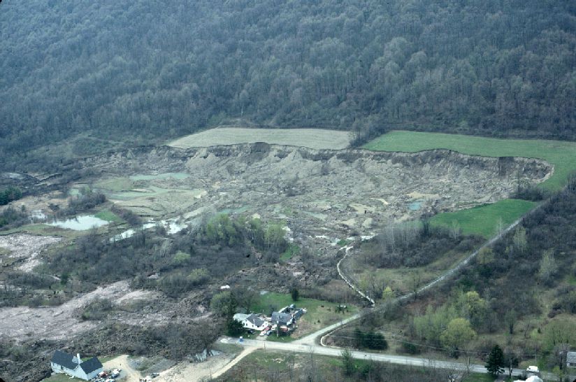 landslide.jpg (105041 bytes)